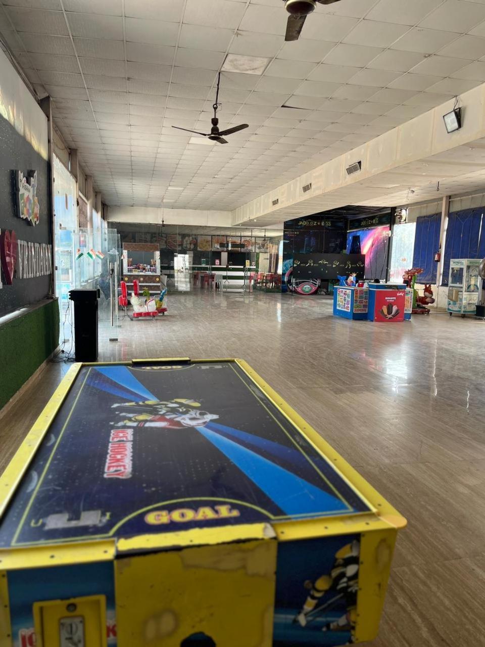 Krishna Fun Land Mathura Exterior foto